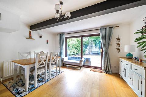 2 bedroom detached house for sale, Bridge Barn Lane, Woking, Surrey, GU21