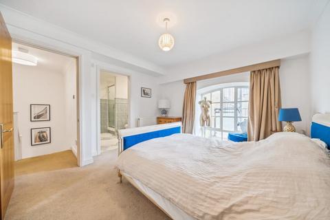 3 bedroom flat for sale, Standen Road, Southfields