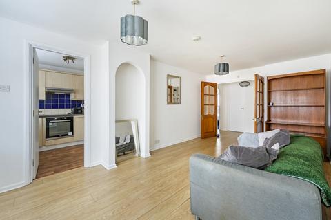 2 bedroom apartment for sale, Tyndal Court, Transom Square, E14