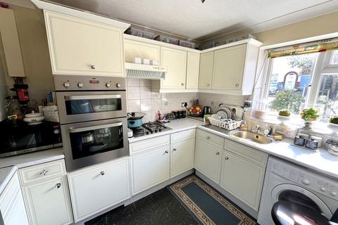 3 bedroom detached house for sale, Compton Crescent, Chessington, Surrey. KT9 2HB