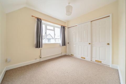 13 Deerbarn Road, Guildford, GU2 8AT