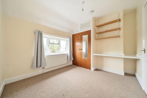 13 Deerbarn Road, Guildford, GU2 8AT