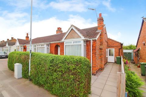 2 bedroom semi-detached bungalow for sale, Central Avenue, Syston, LE7