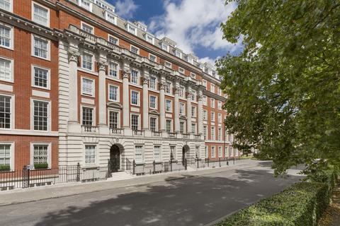 2 bedroom flat for sale, Grosvenor Square, London W1K