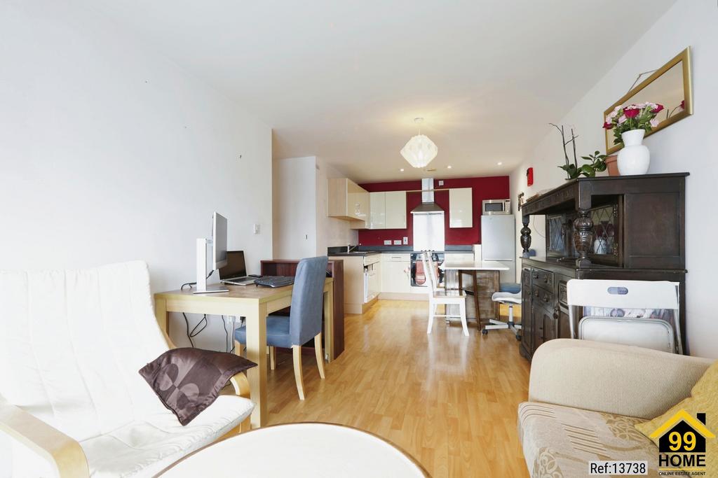 Apartment in Leeds, West Yorkshire - View 3