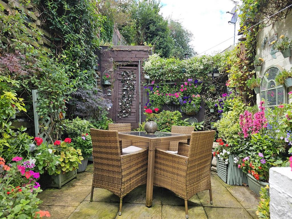 Courtyard Garden