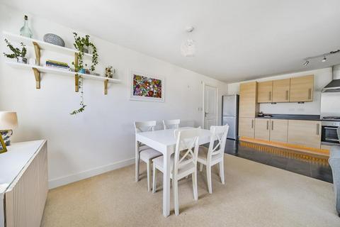 2 bedroom flat for sale, Haddenham,  Buckinghamshire,  HP17