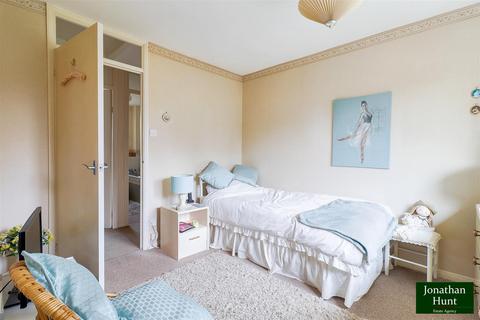 32 Downhall Ley, Buntingford, SG9 9JT