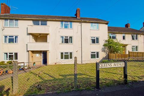 2 bedroom apartment to rent, Queen's Avenue, Portishead BS20