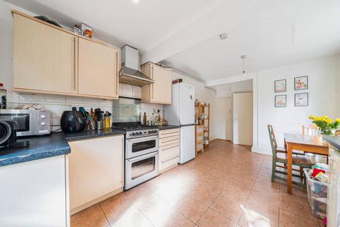 4 bedroom terraced house for sale, Corrance Road, Brixton, London, SW2