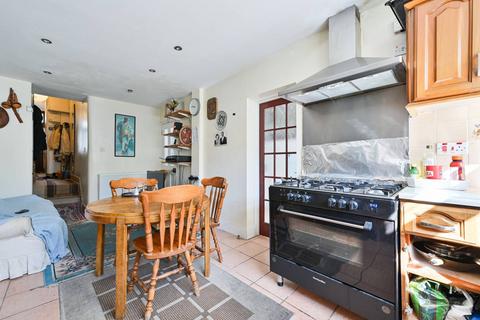 3 bedroom house for sale, Appach Road, Brixton, London, SW2