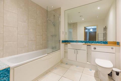 1 bedroom flat for sale, Connaught Heights, Docklands, London, E16