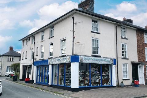 Flat for sale, High Street, Llanidloes, Powys, SY18