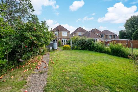 3 bedroom detached house for sale, Worplesdon Road, Guildford, GU2