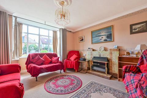 155 Worplesdon Road, Guildford, GU2 9XA
