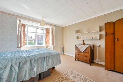 155 Worplesdon Road, Guildford, GU2 9XA