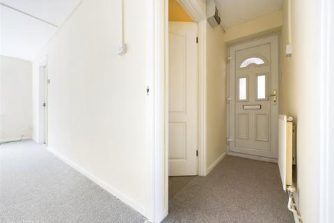 2 bedroom flat for sale, Gamston Lodge, Nottingham NG4