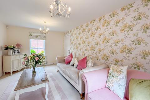 21 Chapel Walk, Penygarn, Pontypool, NP4 8AX