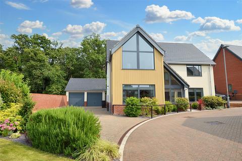 4 bedroom detached house for sale, Snaefell Park, Sheringham