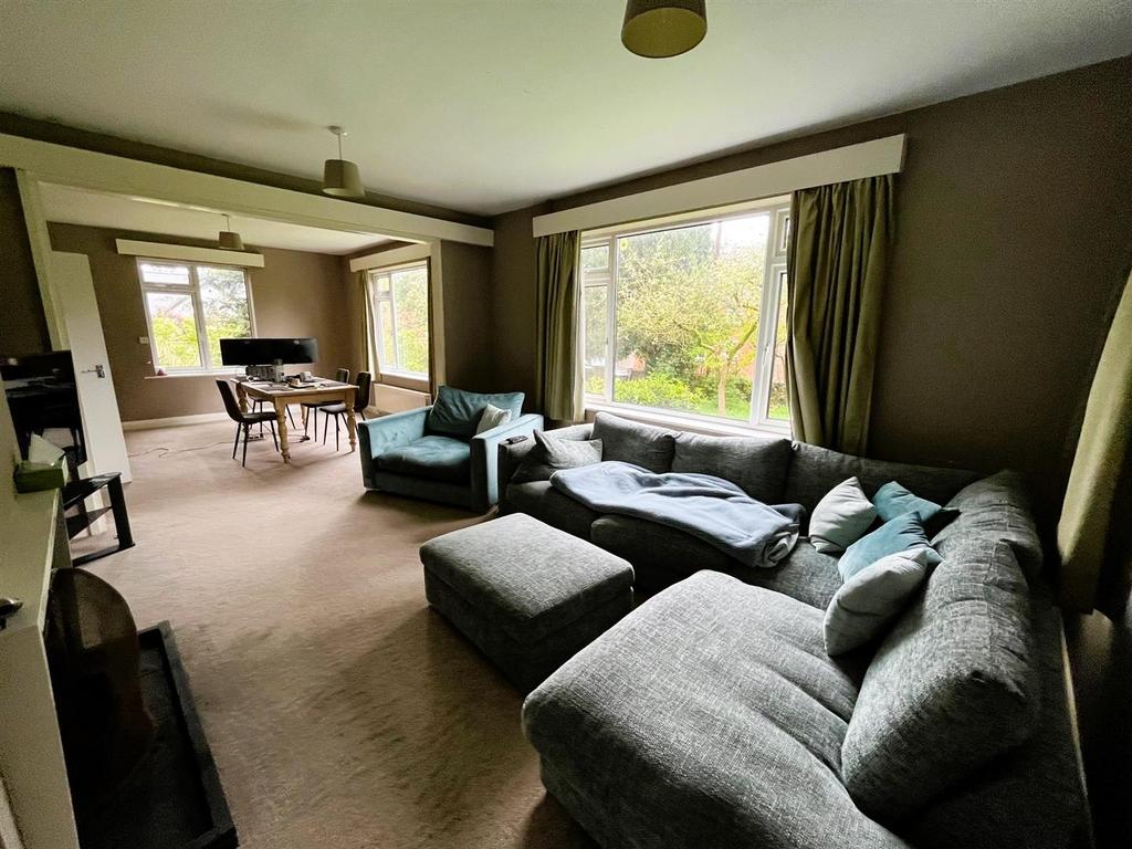 Open Plan - Living Dining Area