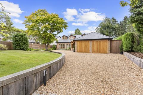 5 bedroom detached bungalow to rent, Bates Lane, Tanworth In Arden B94