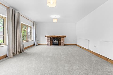 5 bedroom detached bungalow to rent, Bates Lane, Tanworth In Arden B94