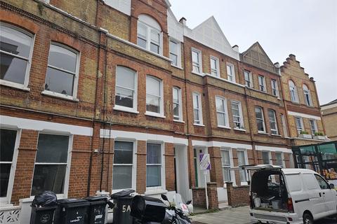 3 bedroom apartment to rent, Heyford Terrace, London SW8