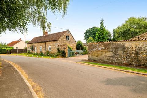 4 bedroom detached house for sale, Church Lane, Lincoln LN3