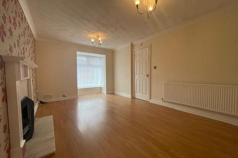 4 bedroom detached house to rent, The Heathlands, Wirral CH46