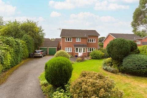 4 bedroom detached house for sale, Cedar Avenue, Ellesmere.