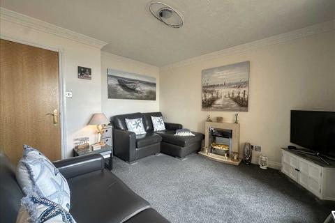 2 bedroom apartment for sale, Deepdene, The Beach, Filey