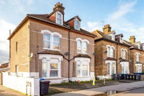 2 bedroom flat for sale, Bensham Lane, Thornton Heath