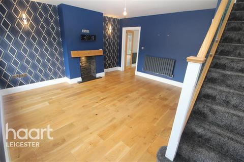 3 bedroom semi-detached house to rent, Cropston Road