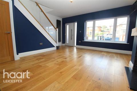 3 bedroom semi-detached house to rent, Cropston Road