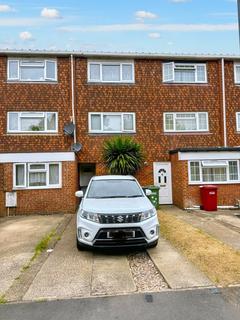 3 bedroom terraced house for sale, Cheviot Road, Slough SL3