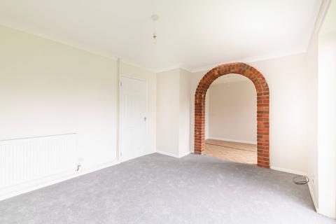 35 Britten Road, Lowestoft, NR33 9BW