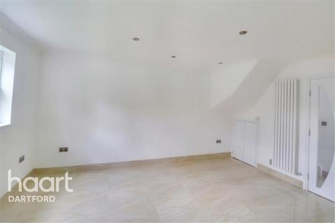 4 bedroom detached house to rent, Sevenoaks Road, BR6