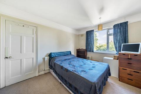 8 Bartlemas Close, Oxford, OX4 2AE