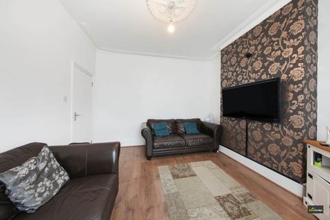 3 bedroom terraced house for sale, Harcourt Avenue, Manor Park, E12 6DG