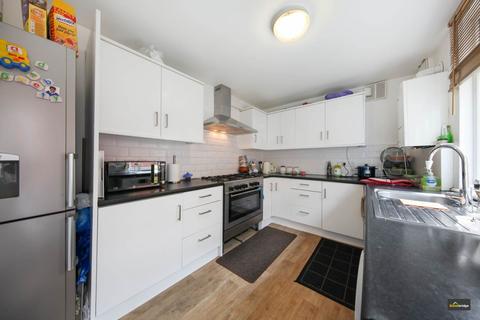 3 bedroom terraced house for sale, Harcourt Avenue, Manor Park, E12 6DG