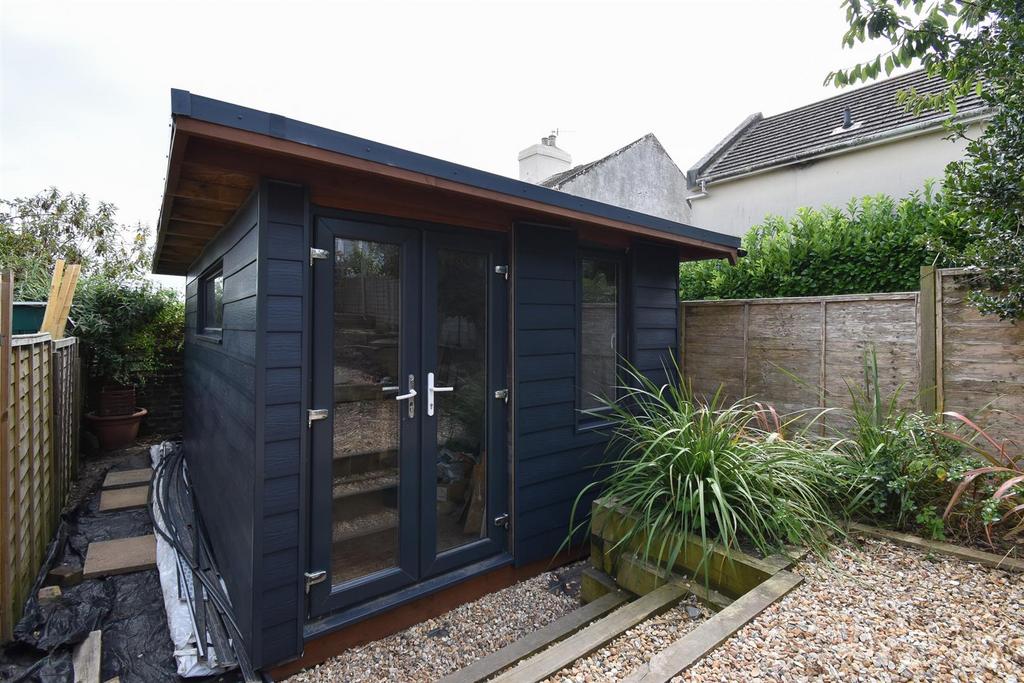 Garden studio