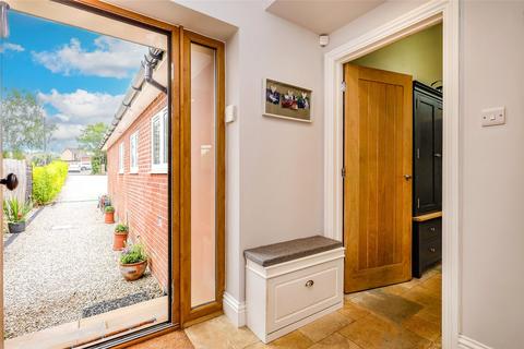 30 Greenfields, Liss, GU33 7EH