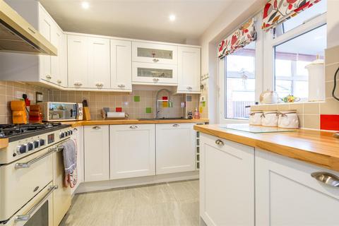 3 bedroom detached house for sale, 5 Woolner Close, Hadleigh