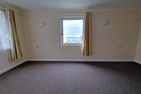 1 bedroom flat for sale, Homeryde House, Lee-on-the-Solent, Hampshire, PO13