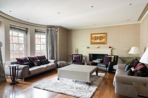 4 bedroom flat to rent, Park Street, Mayfair, London, W1K