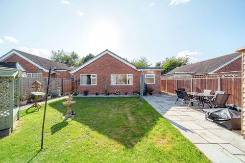 18 Kennet Way, Oakley, Basingstoke, RG23 7AN