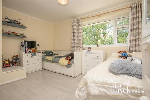 59 Saffron Close, Royal Wootton Bassett, Swindon, SN4 7JB