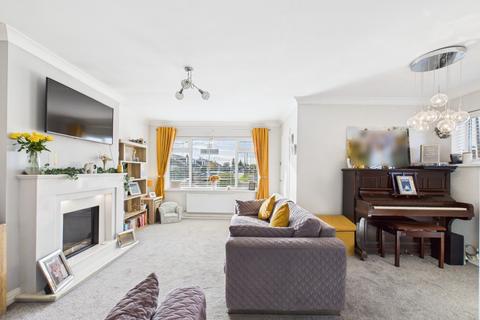 3 bedroom semi-detached house for sale, Stanbury Road, Hull, HU6 7BU