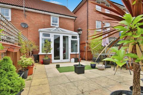 2 bedroom end of terrace house for sale, Richmond Lane, Kingswood, Hull, HU7 3AE