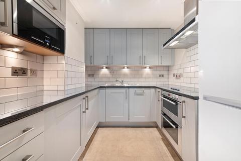 2 bedroom apartment for sale, Discovery Dock Apartments East, South Quay Square, London, E14